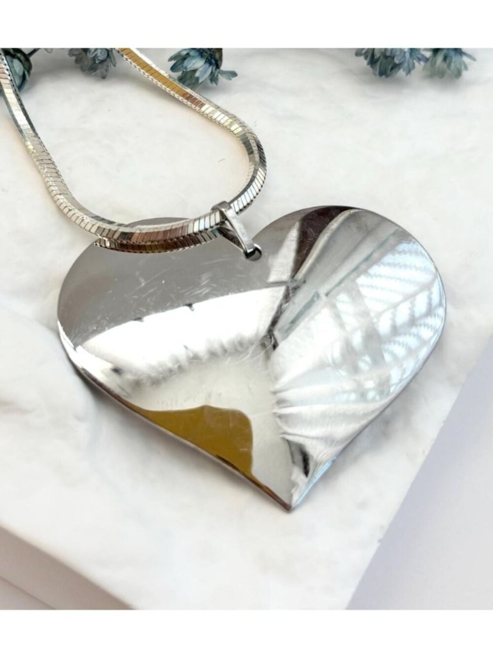 Polished Heart Shaped Snake Chain Stainless Steel Vintage Pendant Necklace - 30"